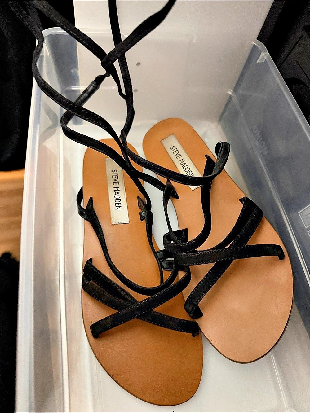 Steve Madden Black Strappy Flat Sandals Like New